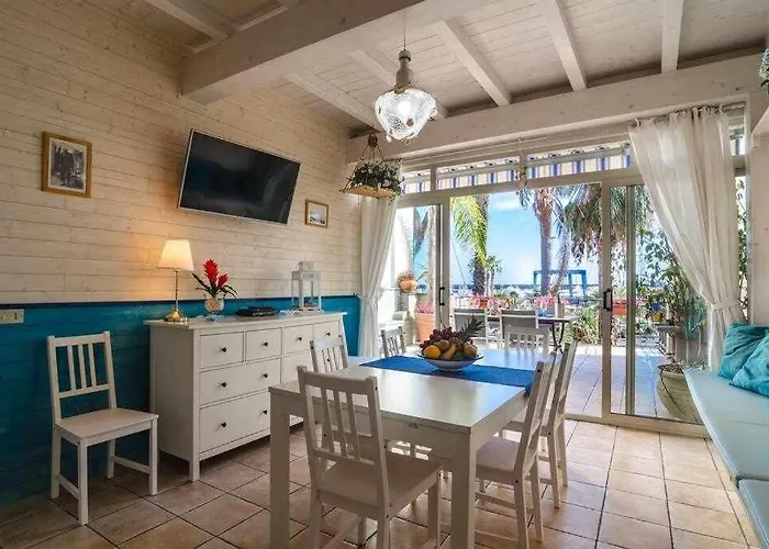 Casa Delle Zammare Fronte Mare Centro Storico