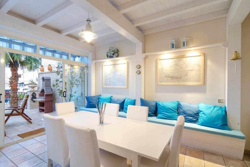 Casa Delle Zammare Fronte Mare Centro Storico Holiday home Riposto