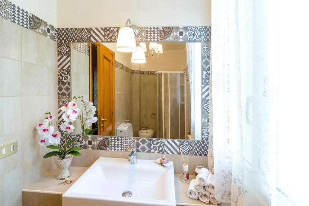 Holiday home Casa Delle Zammare Fronte Mare Centro Storico *